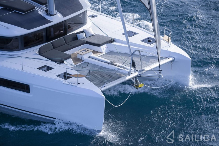 Lagoon 51 - Yacht Charter Sailica