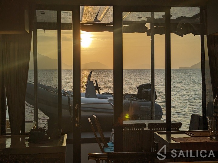 Lagoon 51 - Yacht Charter Sailica