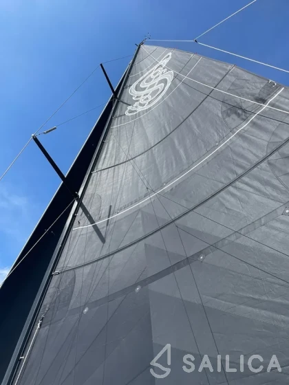 Elan E6 - Yacht Charter Sailica