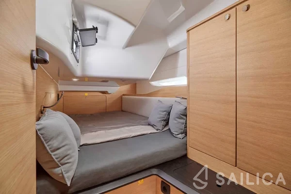 Elan E6 - Yacht Charter Sailica