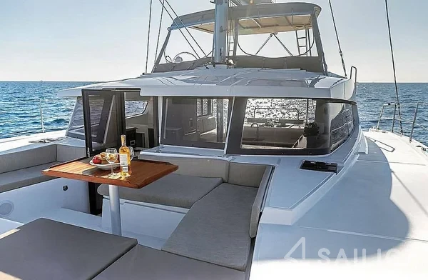 Bali 4.2 - Yacht Charter Sailica