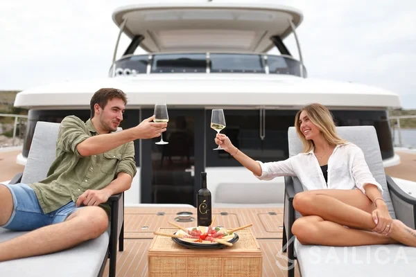 Lagoon Sixty 7 - Yacht Charter Sailica