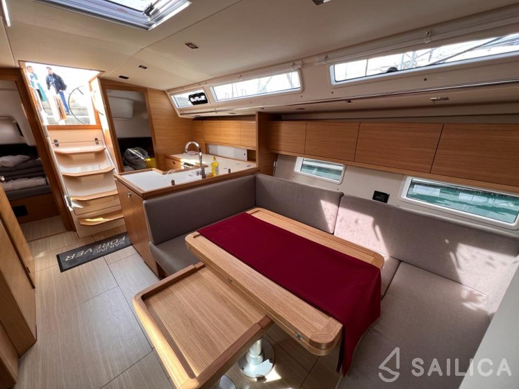Salona 46 - Yacht Charter Sailica