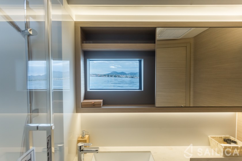 Lagoon 51 - Yacht Charter Sailica