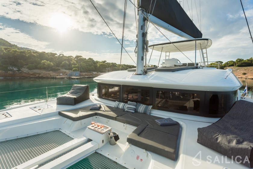 Lagoon 51 - Yacht Charter Sailica