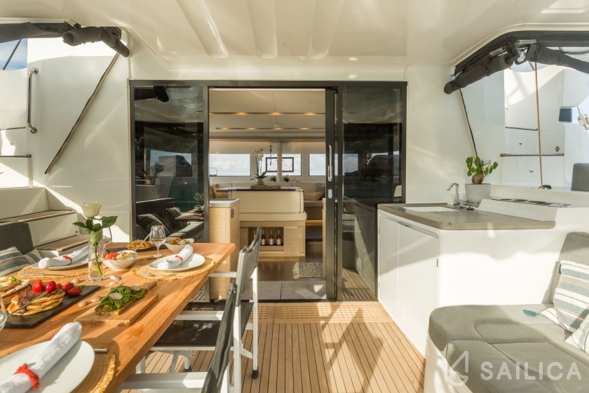 Lagoon 51 - Yacht Charter Sailica