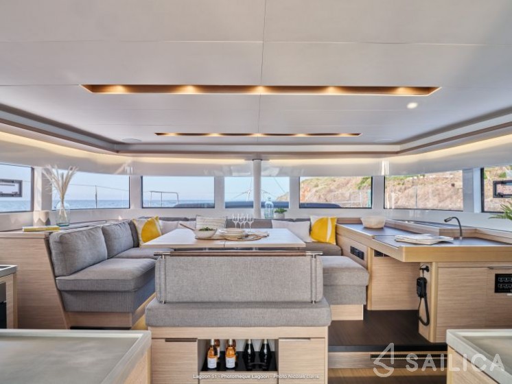 Lagoon 51 - Yacht Charter Sailica