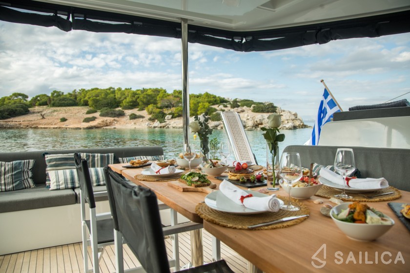 Lagoon 51 - Yacht Charter Sailica