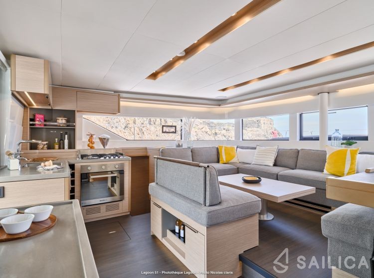 Lagoon 51 - Yacht Charter Sailica