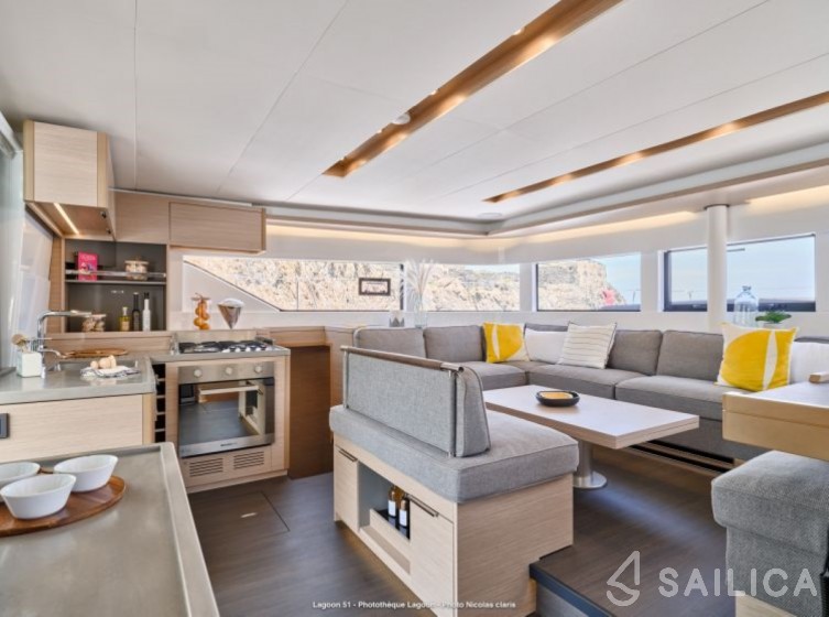 Lagoon 51 - Yacht Charter Sailica