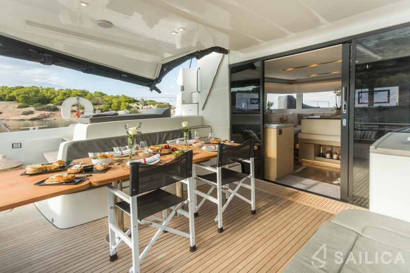 Lagoon 51 - Yacht Charter Sailica