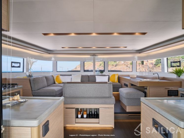 Lagoon 51 - Yacht Charter Sailica