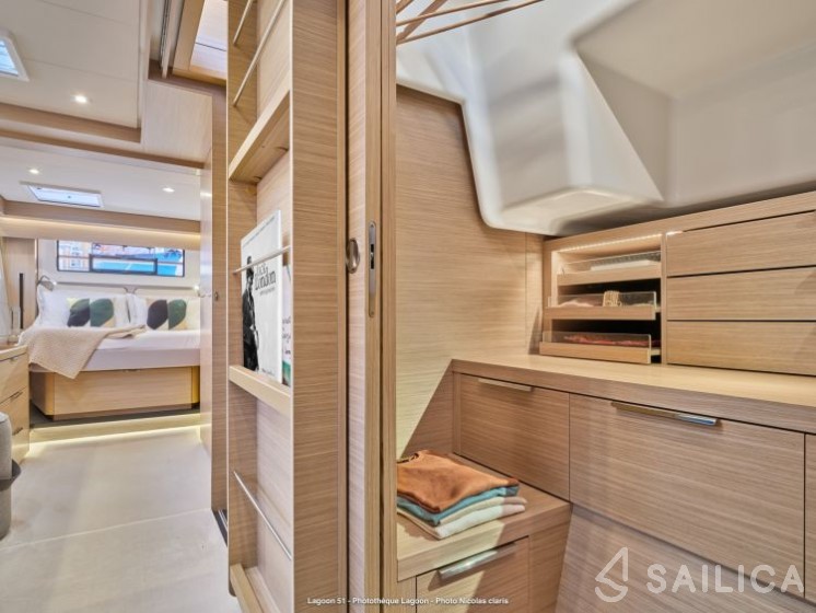Lagoon 51 - Yacht Charter Sailica