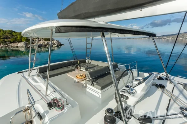 Lagoon 51 - Yacht Charter Sailica