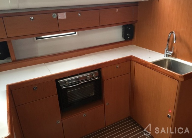 Bavaria Cruiser 51 - Yacht Charter Sailica
