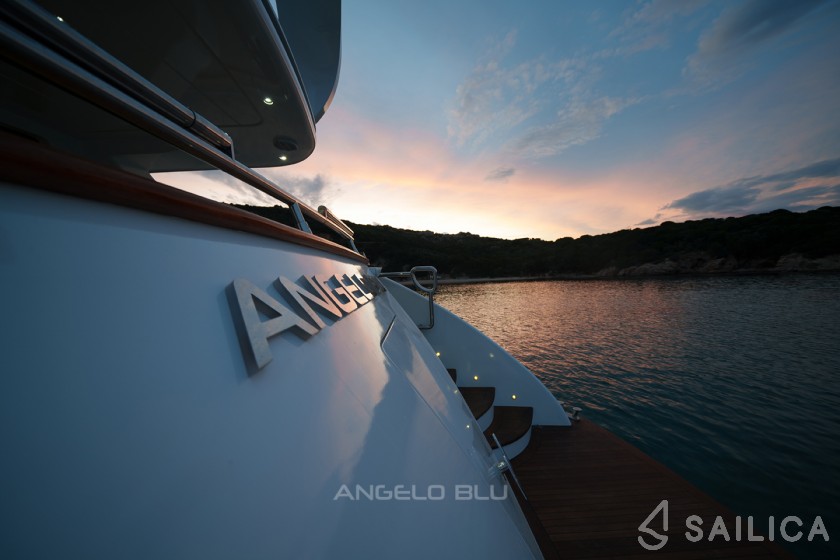 Maiora 20S - Yacht Charter Sailica
