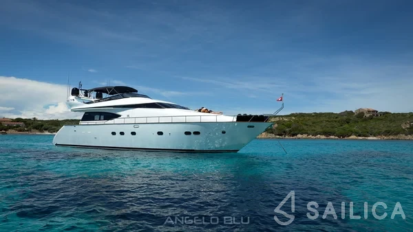 Maiora 20S - Yacht Charter Sailica
