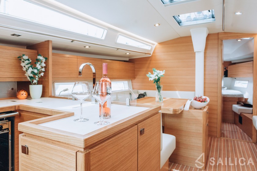 Salona 46 - Yacht Charter Sailica