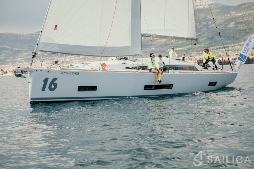 Salona 46 - Yacht Charter Sailica