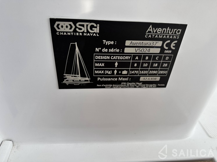 Aventura 37 - Yacht Charter Sailica