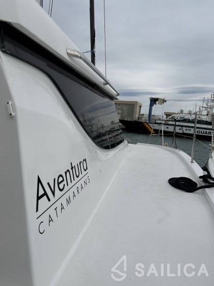 Aventura 37 - Yacht Charter Sailica
