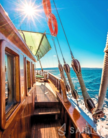 Gulet - Yacht Charter Sailica