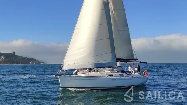 Dufour 385 GL - Yacht Charter Sailica