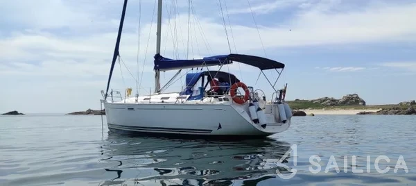 Dufour 385 GL - Yacht Charter Sailica