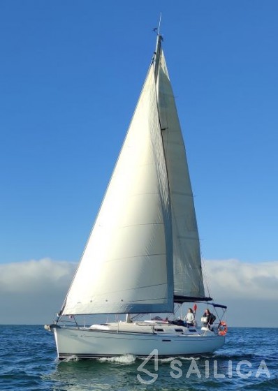 Dufour 385 GL - Yacht Charter Sailica