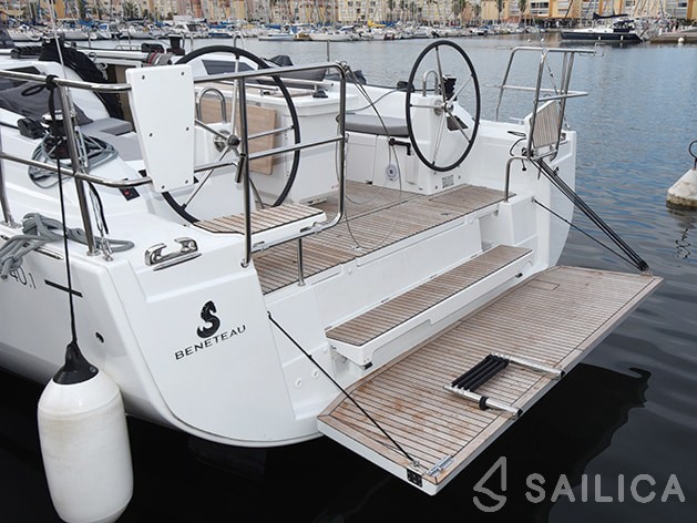 Oceanis 40.1 - Yacht Charter Sailica