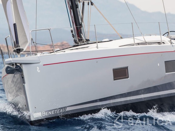 Oceanis 51.1 - Yacht Charter Sailica