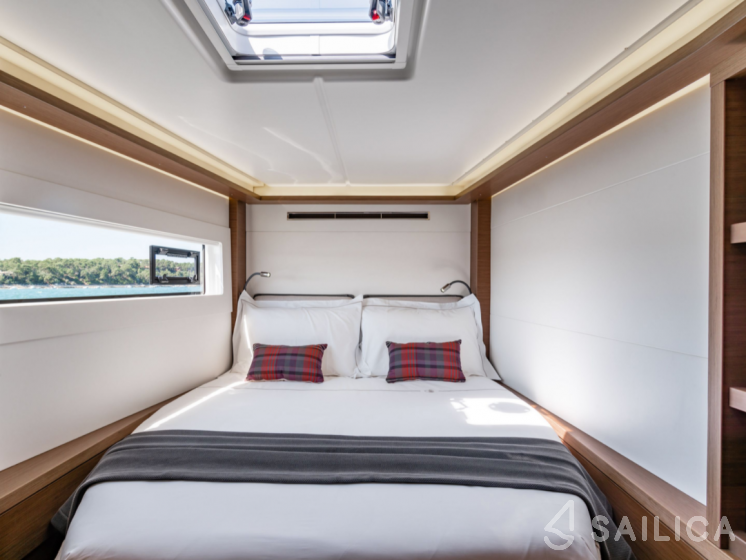 Lagoon 46  - Yacht Charter Sailica