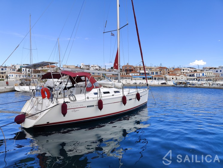 Oceanis 393 Clipper - Yacht Charter Sailica