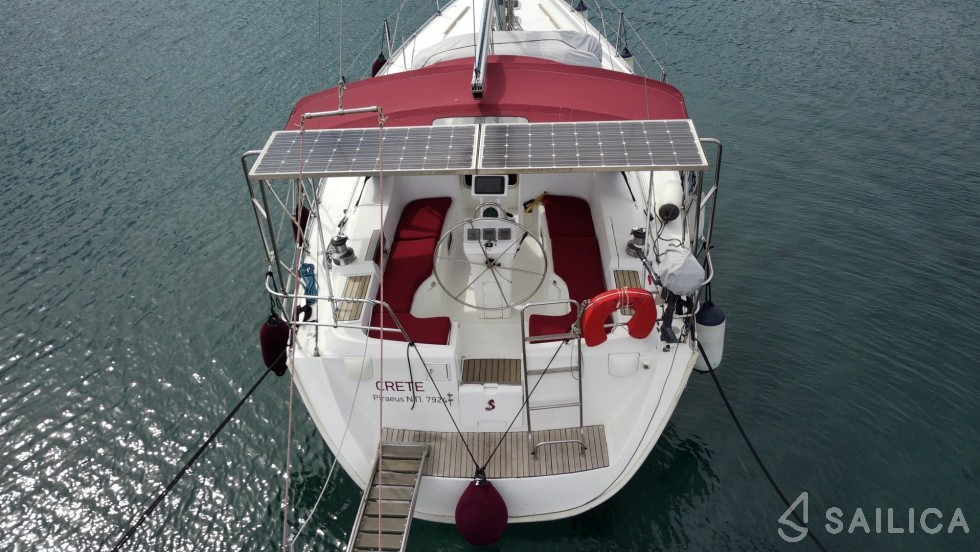 Oceanis 393 Clipper - Yacht Charter Sailica