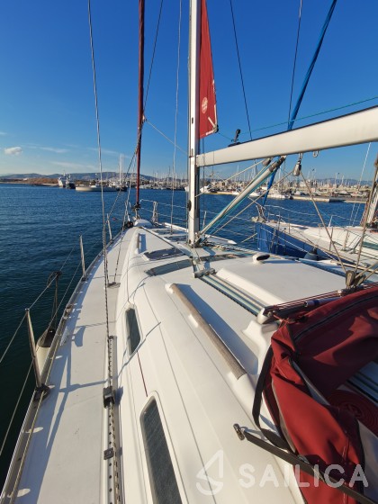 Oceanis 393 Clipper - Yacht Charter Sailica
