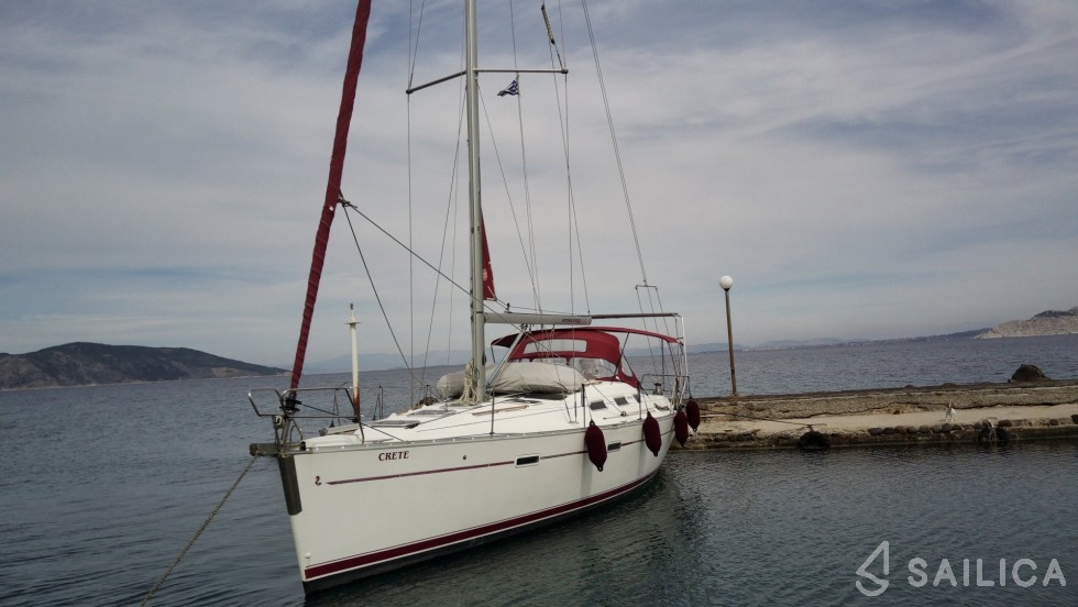 Oceanis 393 Clipper - Yacht Charter Sailica