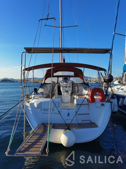 Oceanis 393 Clipper - Yacht Charter Sailica