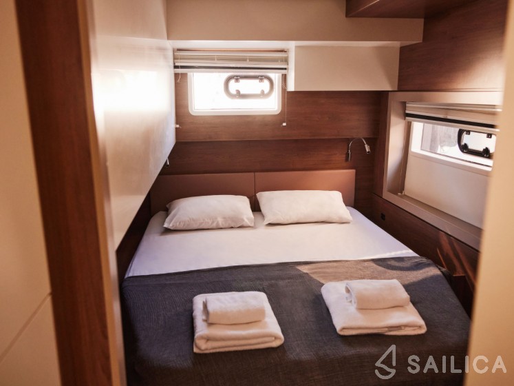 Bali 4.4 - Yacht Charter Sailica
