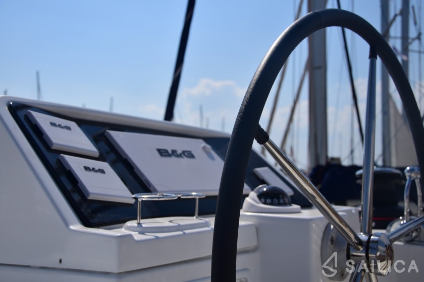 Lagoon 450  Flybridge - Yacht Charter Sailica