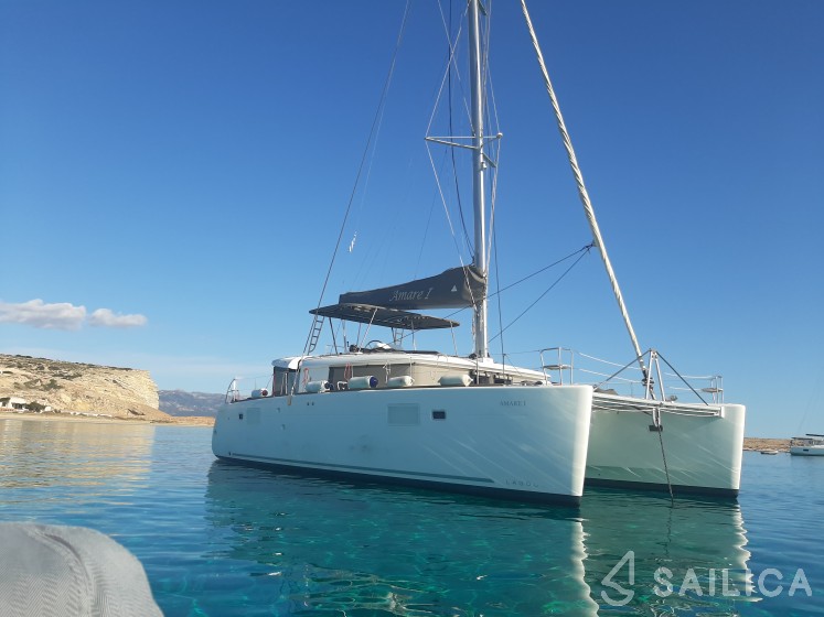 Lagoon 450  Flybridge - Yacht Charter Sailica