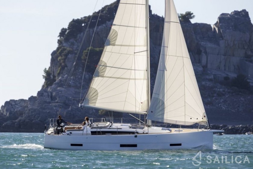 Dufour 390 Grand Large - Yacht Charter Sailica