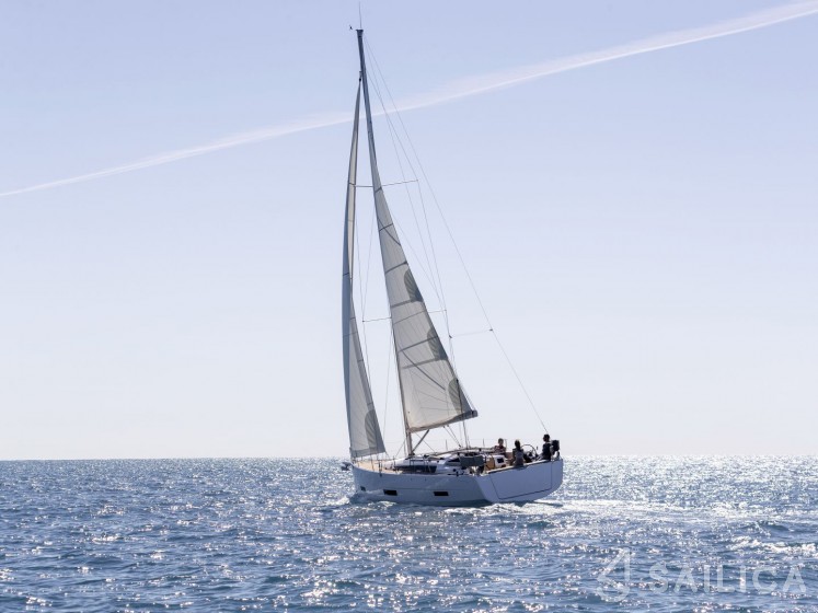 Dufour 390 Grand Large - Yacht Charter Sailica