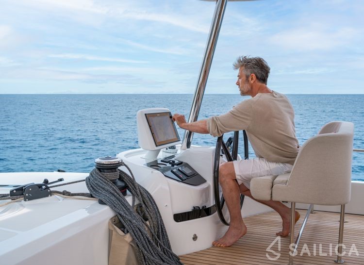 Lagoon 55 - Yacht Charter Sailica