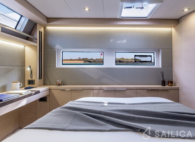 Lagoon 55 - Yacht Charter Sailica