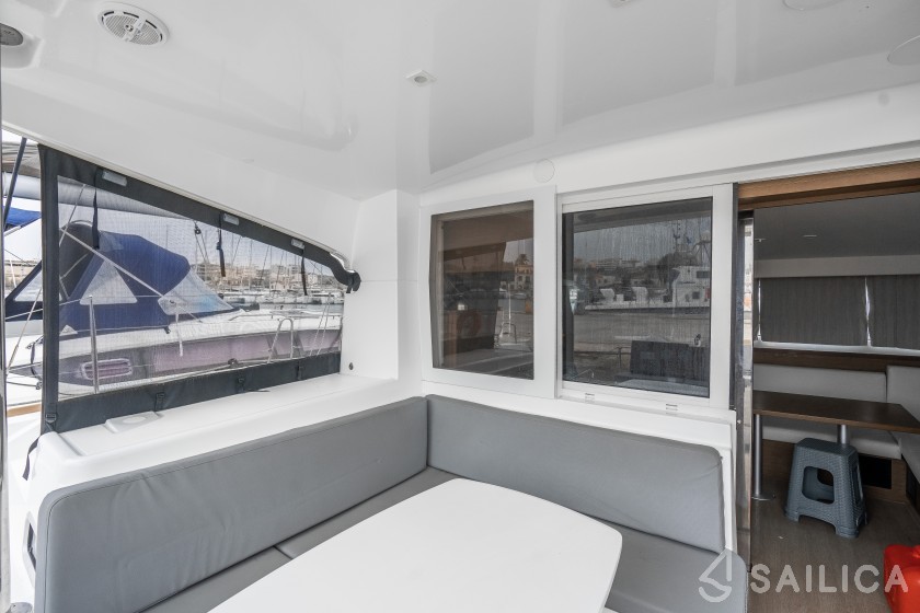 Lagoon 40 - Yacht Charter Sailica