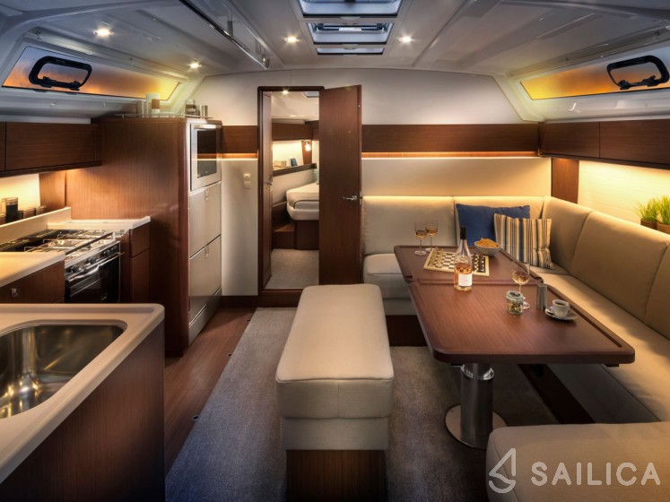 Bavaria 46 Cruiser - Yacht Charter Sailica