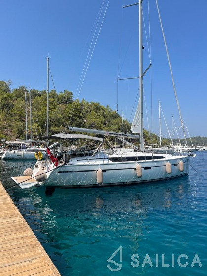 Bavaria 46 Cruiser - Yacht Charter Sailica