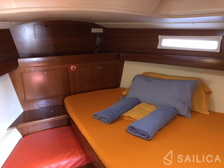 Dufour 365 GL - Yacht Charter Sailica