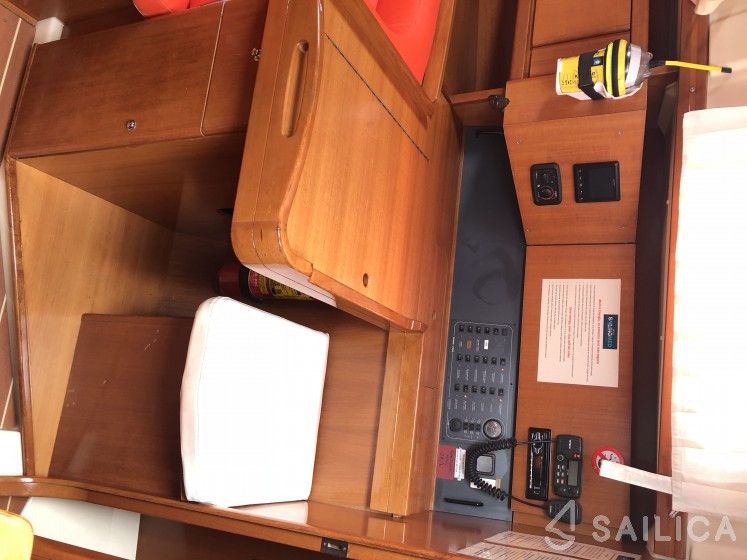 Dufour 365 GL - Yacht Charter Sailica