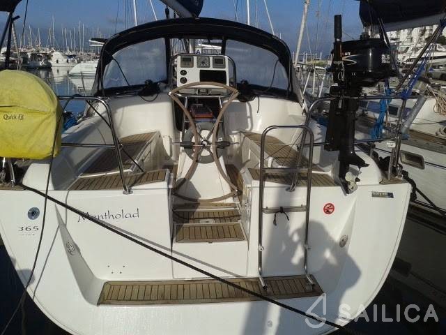 Dufour 365 GL - Yacht Charter Sailica